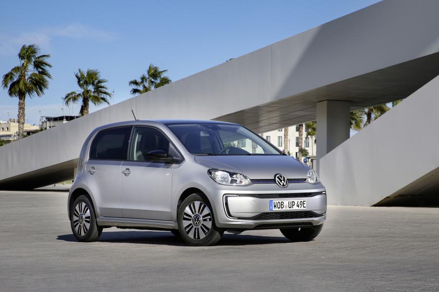  Volkswagen e-up! (Tungsten Silver) 2019 года  (WW) (фото 1 из 5)